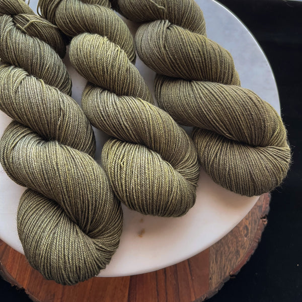 Hand dyed SW 70% Merino 20% Yak 10% Nylon Yarn, 437 yd. Green color Yak Yarn